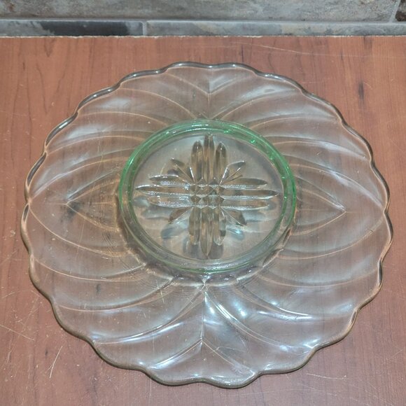 Vintage Tiara Exclusives Green Glass Serving Plate Ruffled Edges - Picture 2 of 10